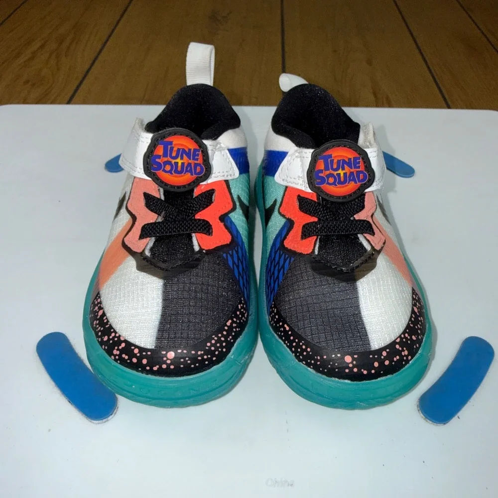 Nike LeBron 18 Low Space Jam Tune Squad Toddler Sneakers DJ3762-115 White 6C